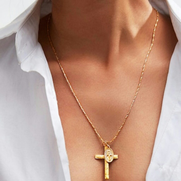 Jewelry - Sold Gold cross 💜💚